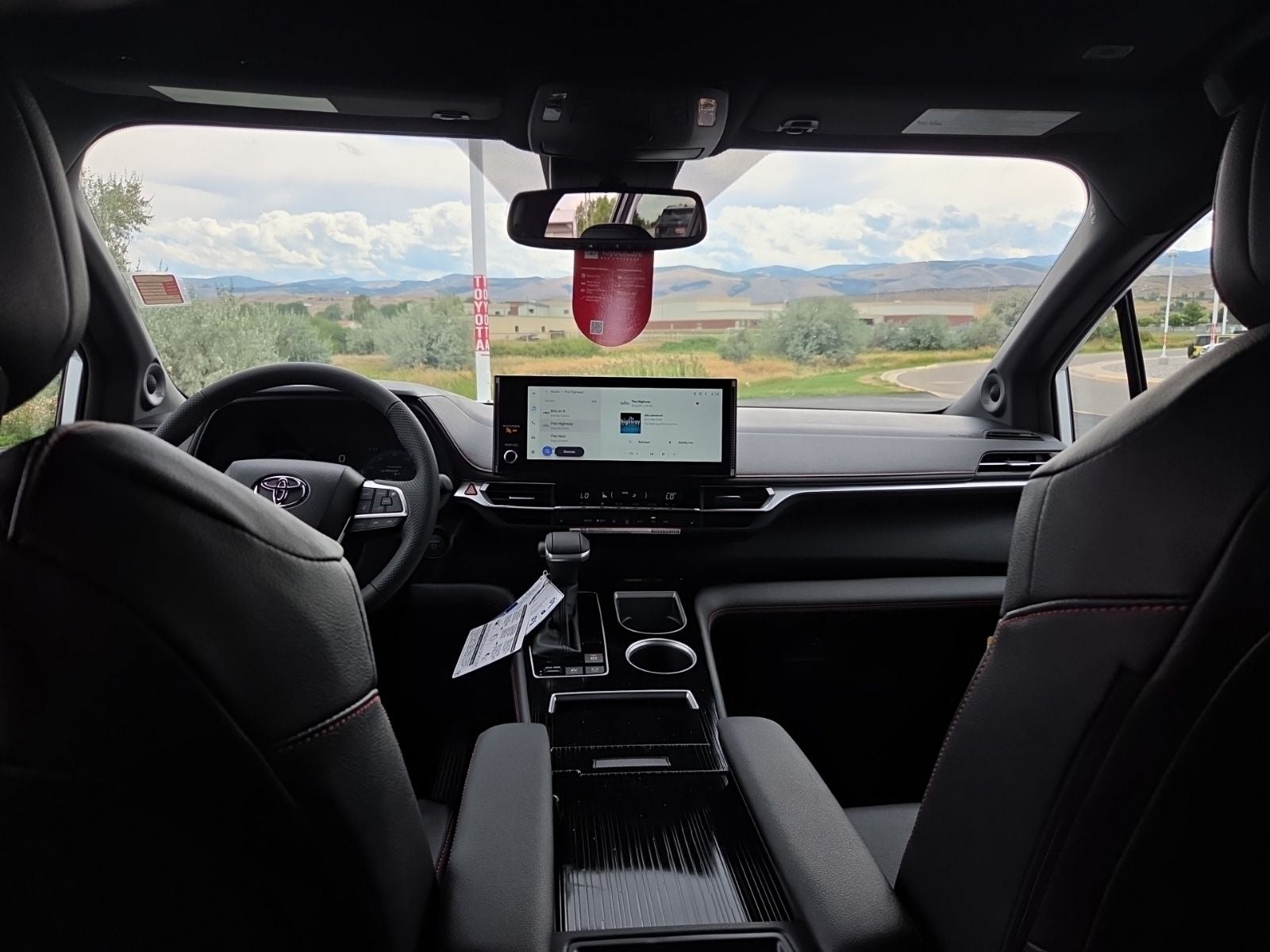 2026 Toyota Sienna XSE 7 Passenger