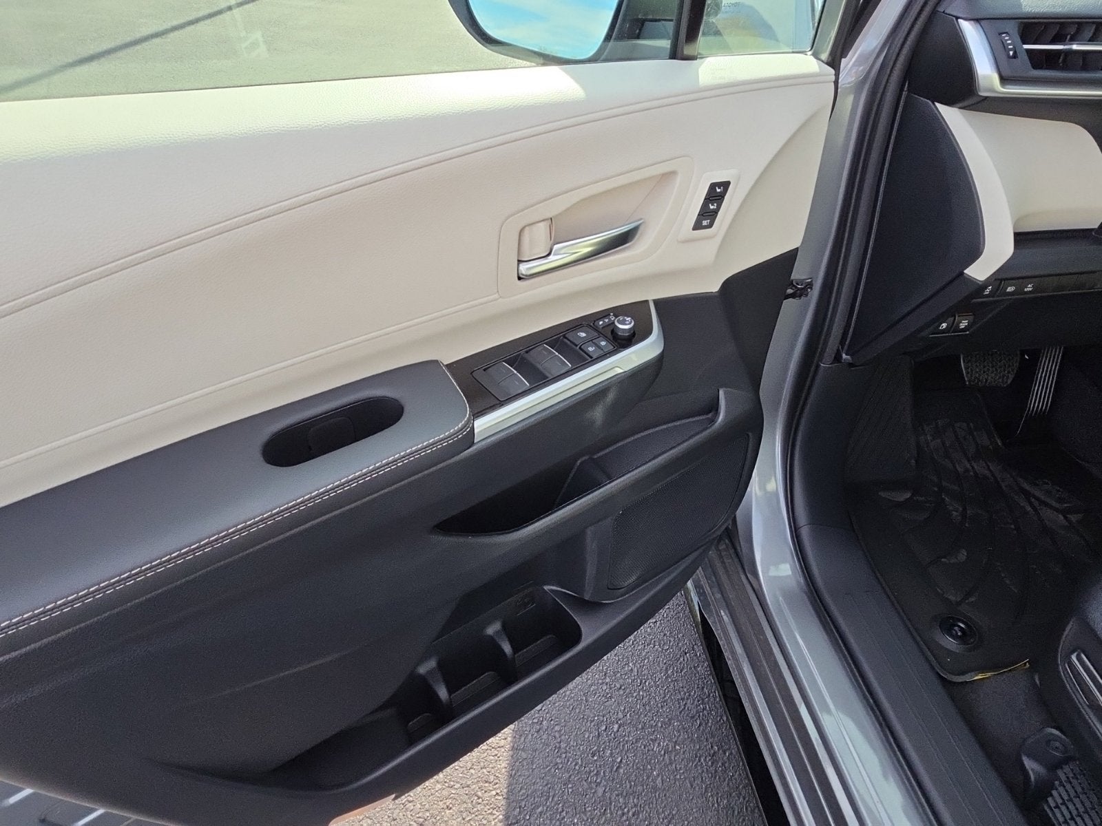 2026 Toyota Sienna Limited 7 Passenger
