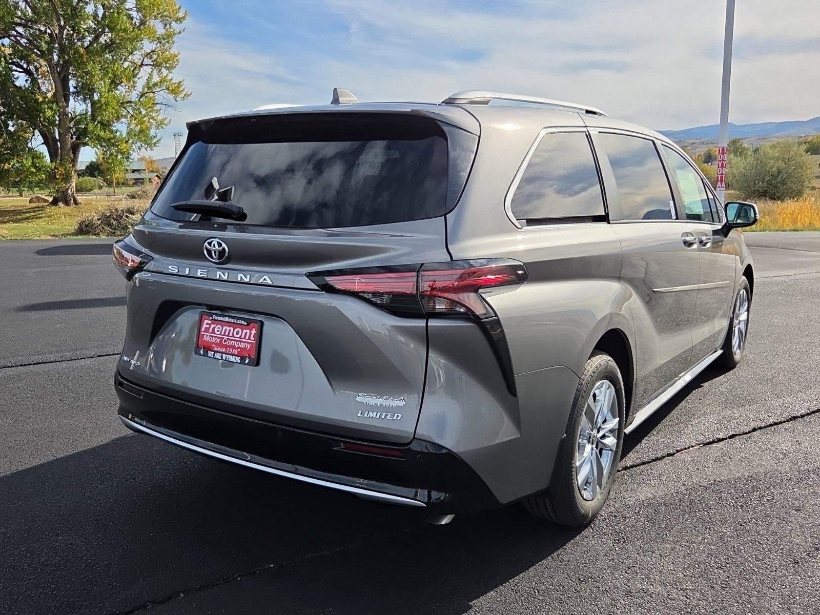 2026 Toyota Sienna Limited 7 Passenger