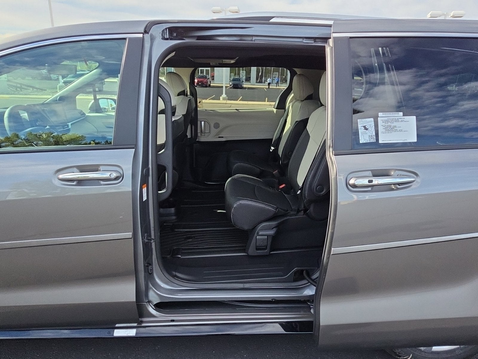 2026 Toyota Sienna Limited 7 Passenger