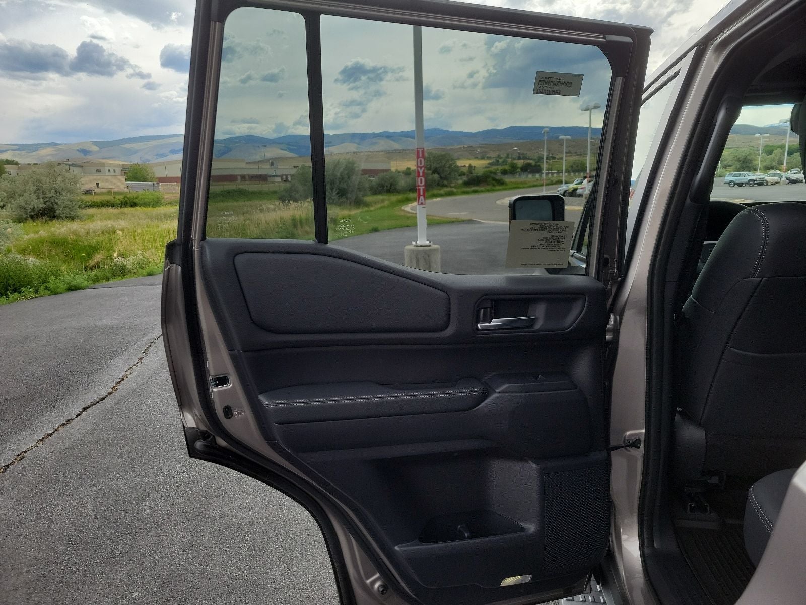 2027 Toyota Land Cruiser Base