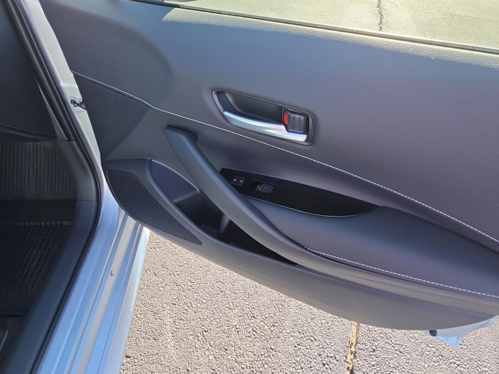 2027 Toyota Corolla Hatchback SE