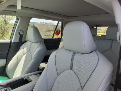 2026 Toyota Grand Highlander Base