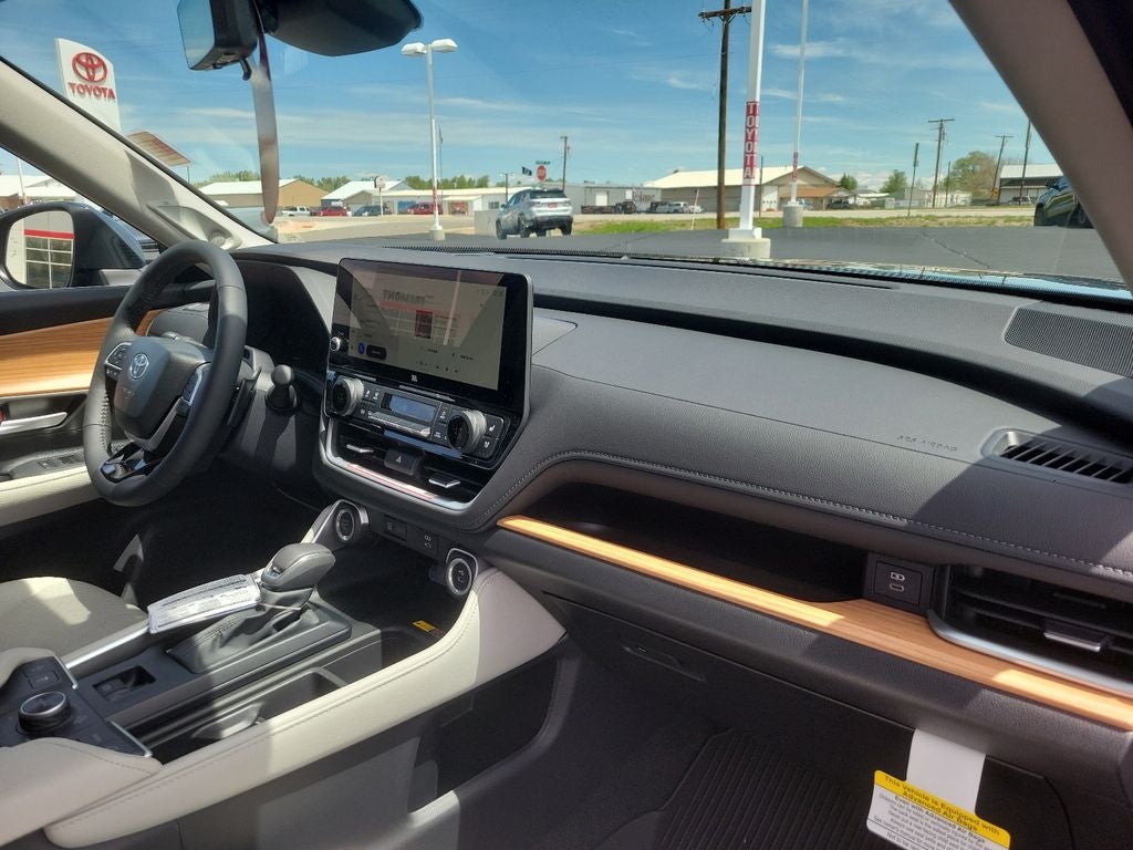 2026 Toyota Grand Highlander Base