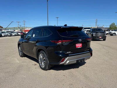 2026 Toyota Highlander Platinum