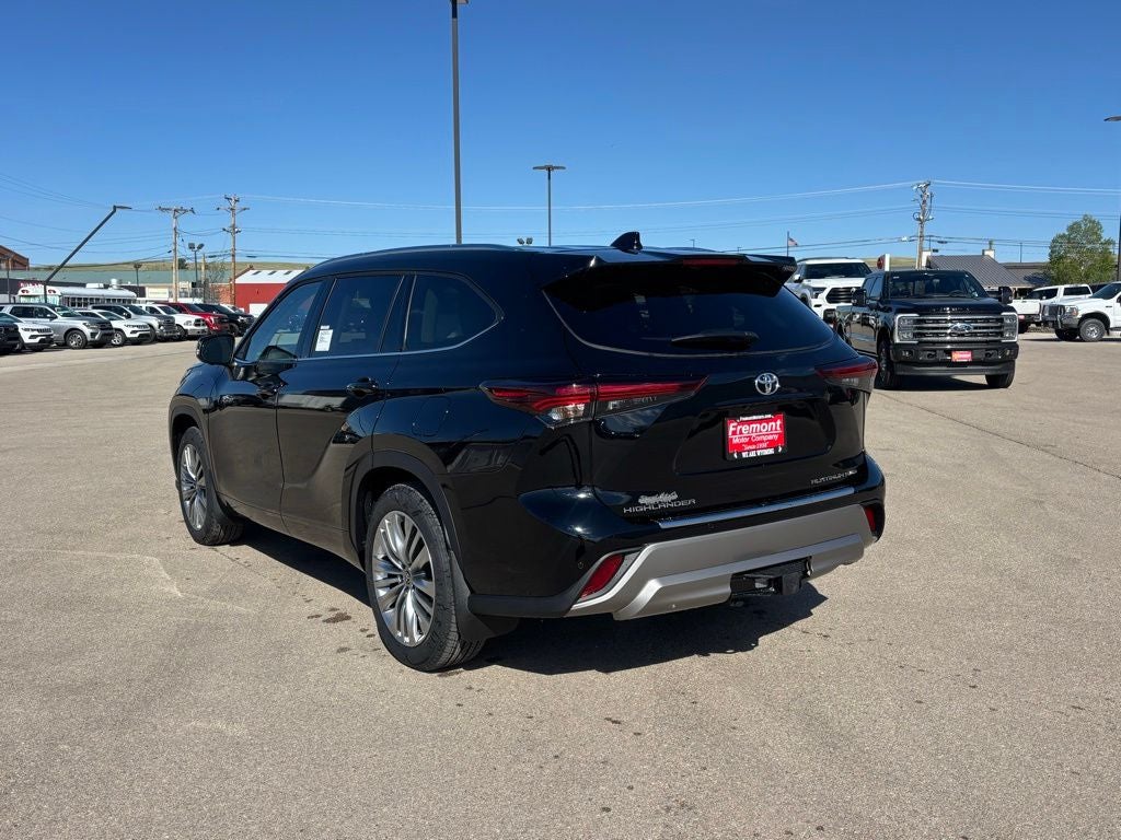 2026 Toyota Highlander Platinum