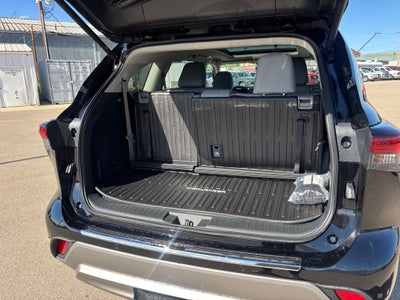 2026 Toyota Highlander Platinum