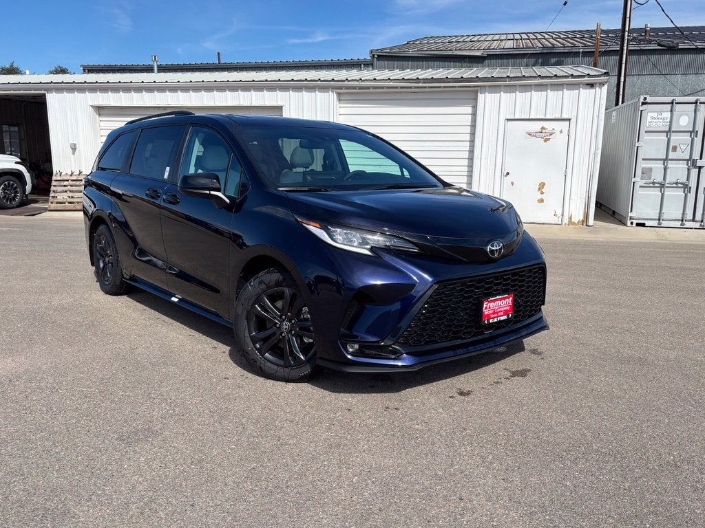 2026 Toyota Sienna XSE 7 Passenger