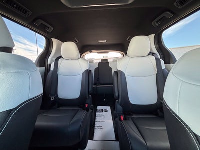 2026 Toyota Sienna XSE 7 Passenger