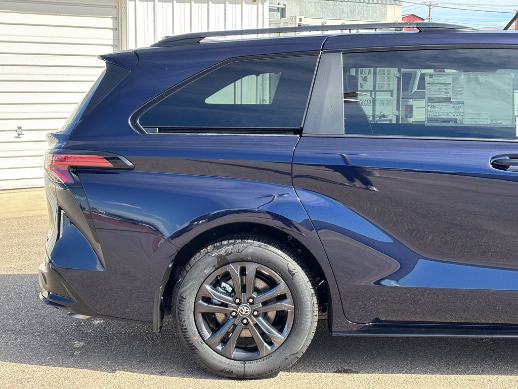2026 Toyota Sienna XSE 7 Passenger