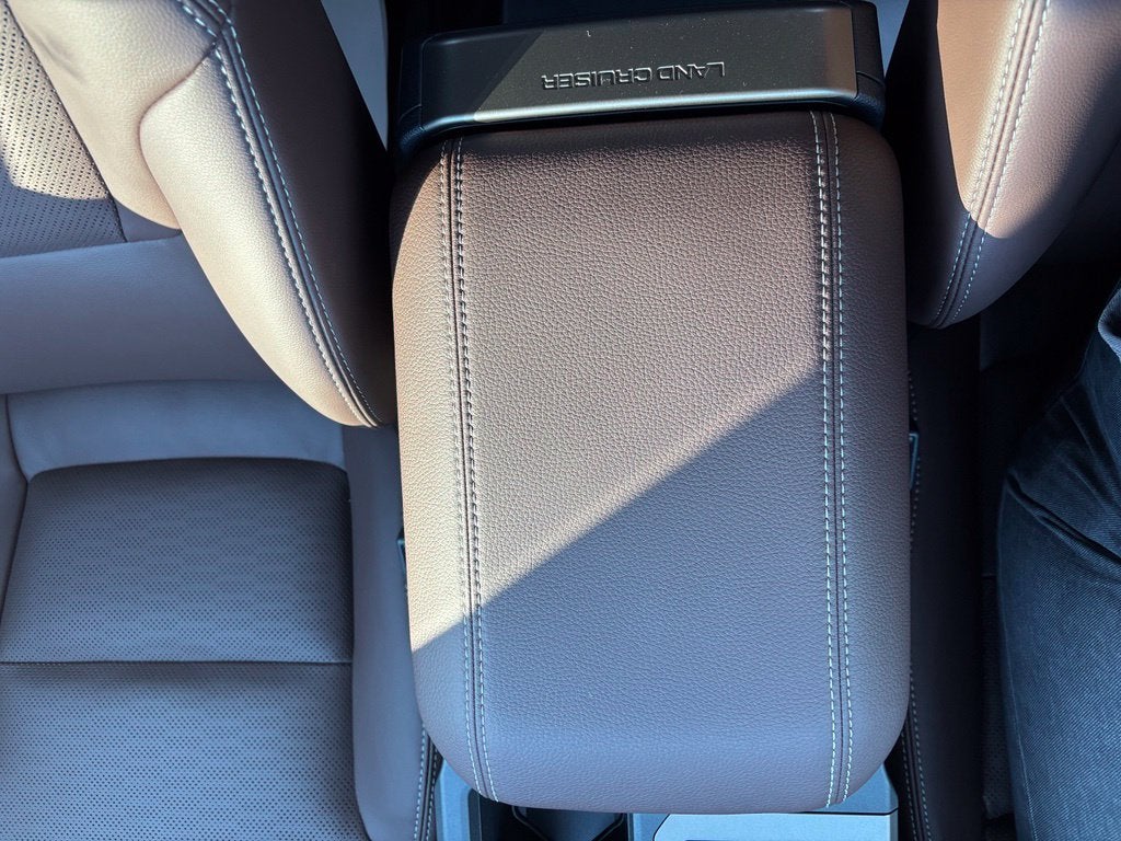 2027 Toyota Land Cruiser Base