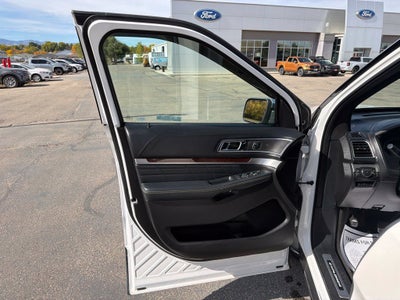 2017 Ford Explorer Platinum