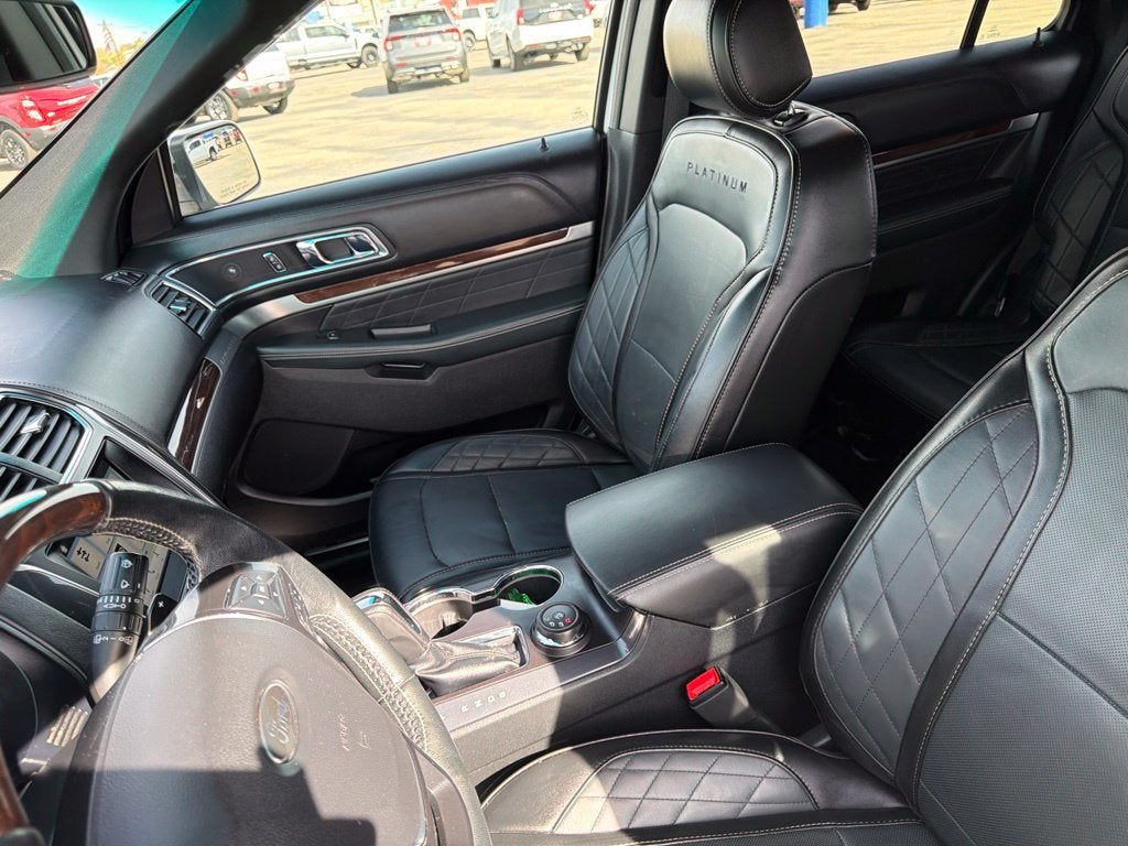 2017 Ford Explorer Platinum