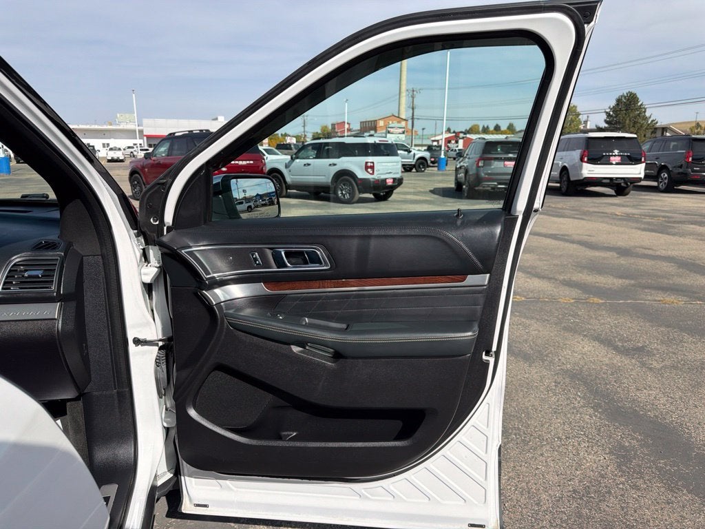 2017 Ford Explorer Platinum