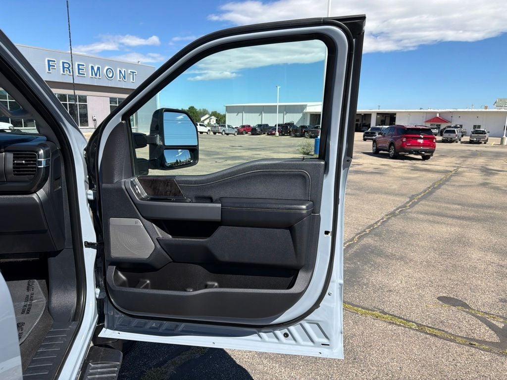 2024 Ford F-350SD Lariat Sport