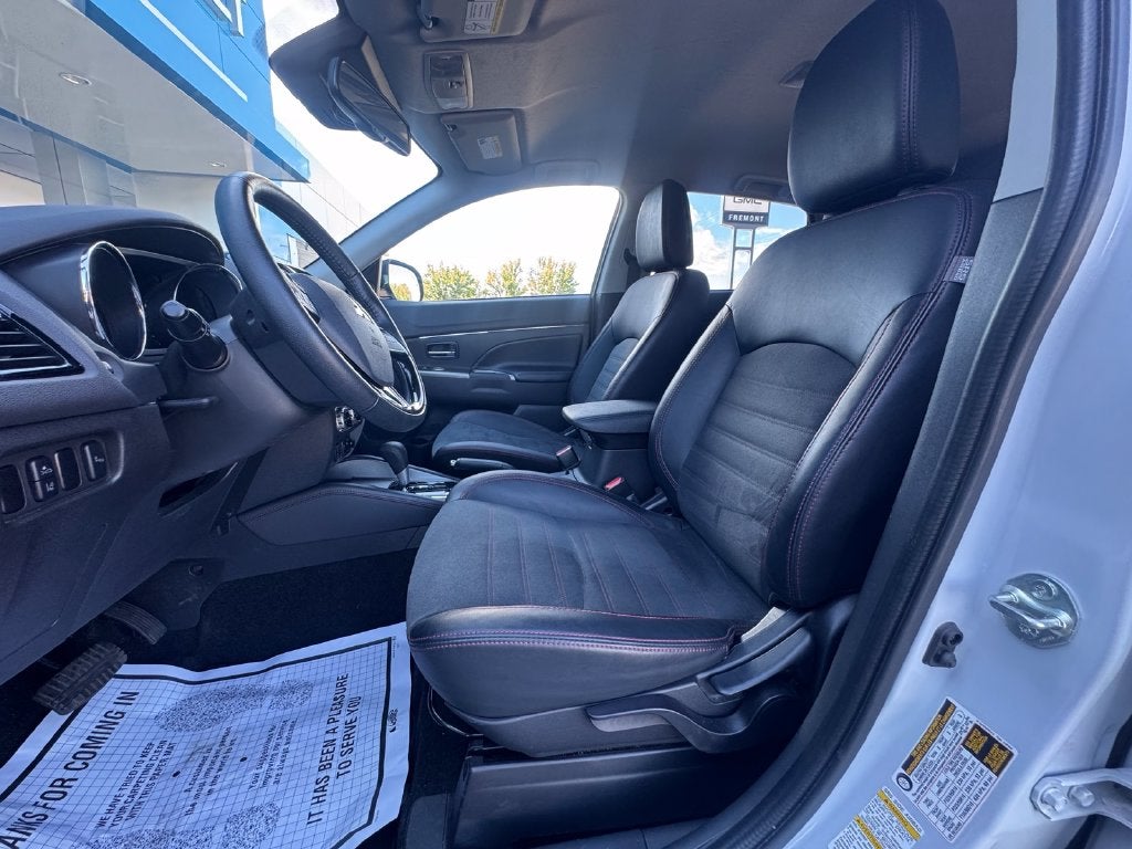 2025 Mitsubishi Outlander Sport 2.0 SE