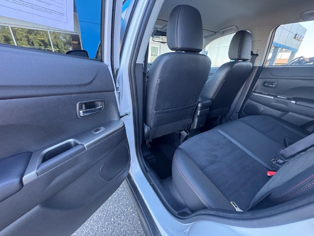 2025 Mitsubishi Outlander Sport 2.0 SE