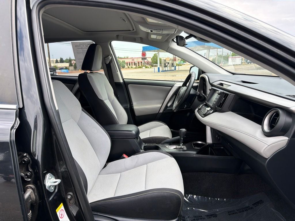2018 Toyota RAV4 Hybrid XLE