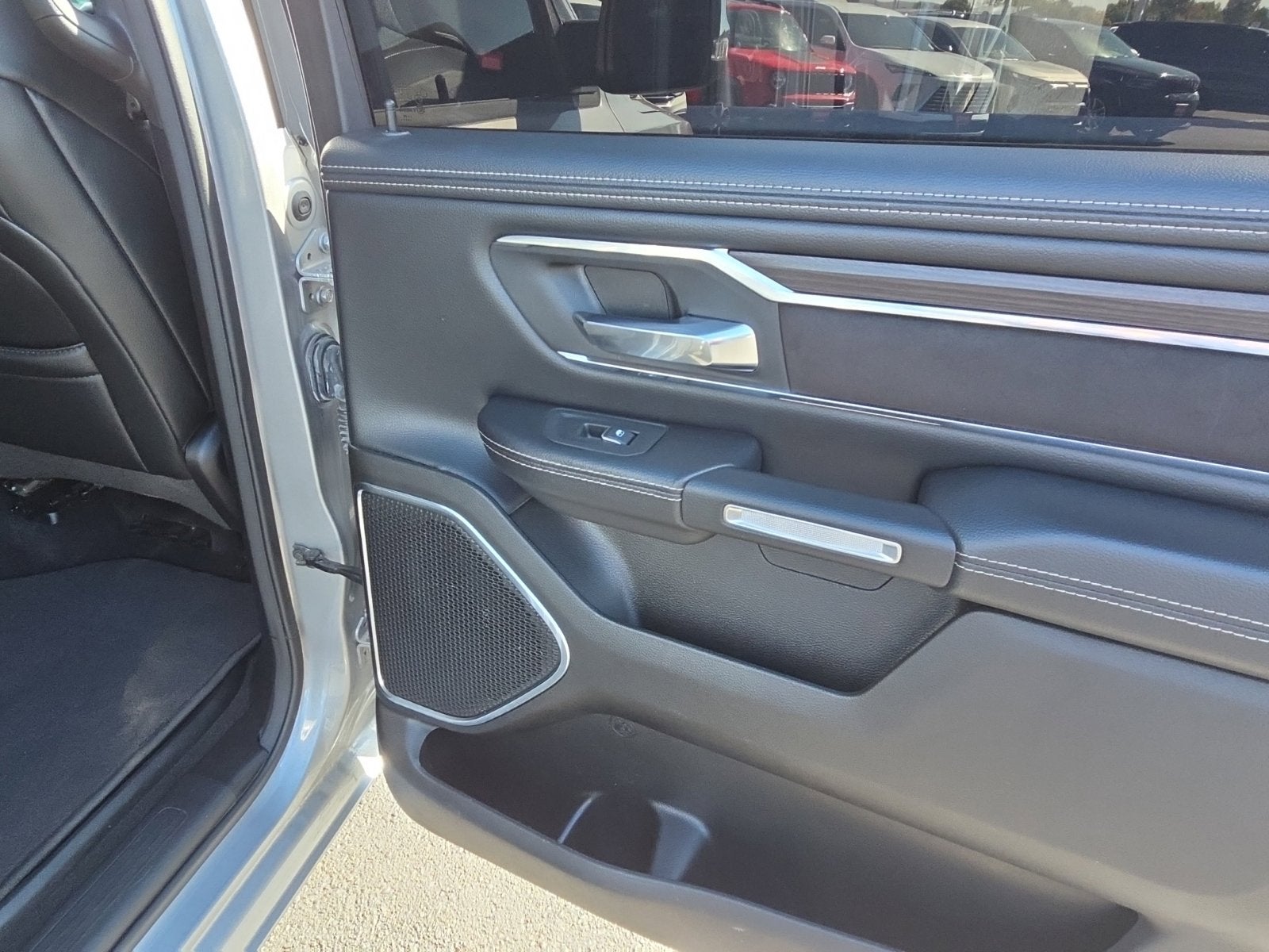 2025 RAM 1500 Laie Crew Cab 4x4 5'7' Box