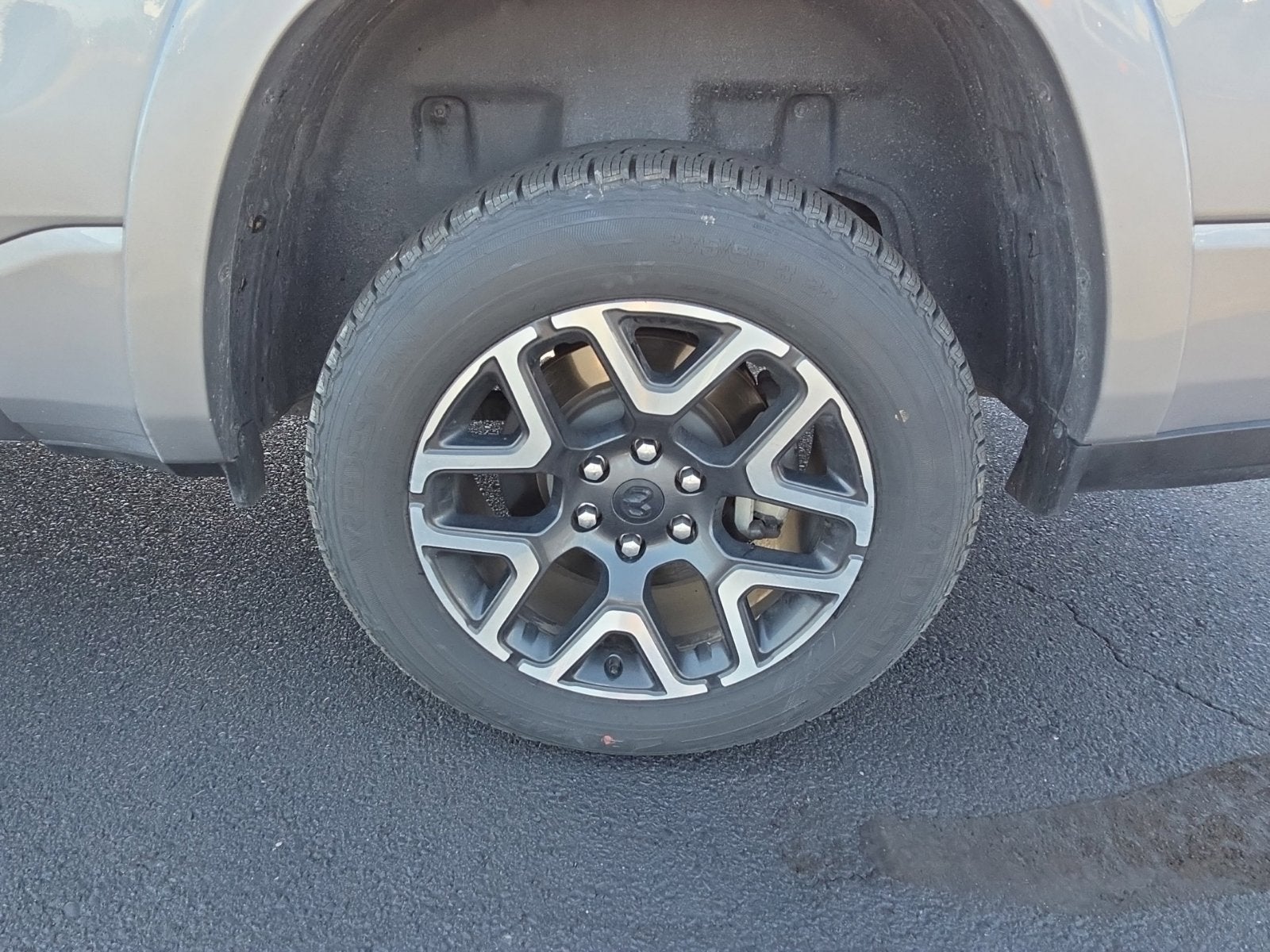 2025 RAM 1500 Laie Crew Cab 4x4 5'7' Box