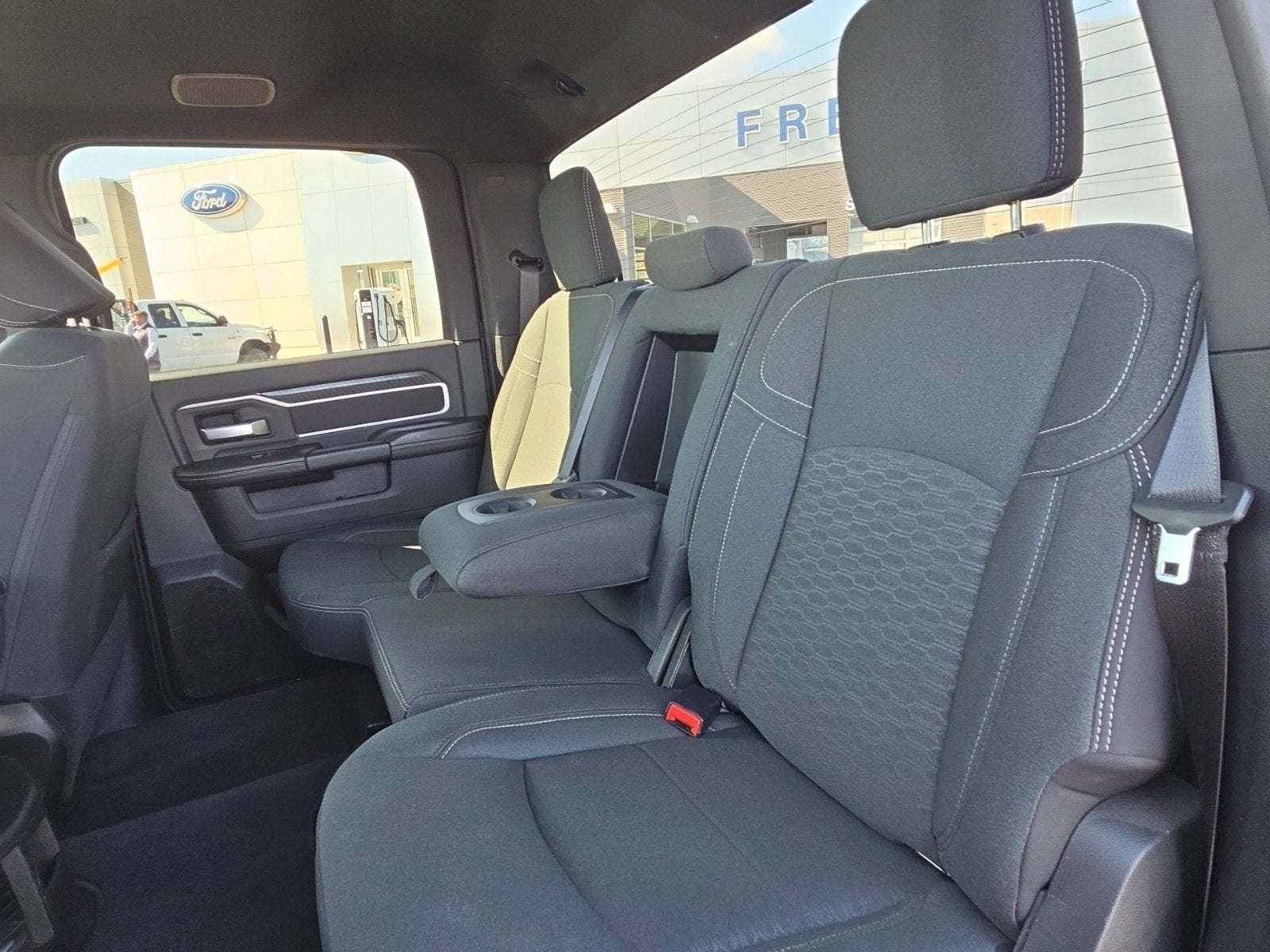 2025 RAM 2500 Big Horn Crew Cab 4x4 6'4' Box