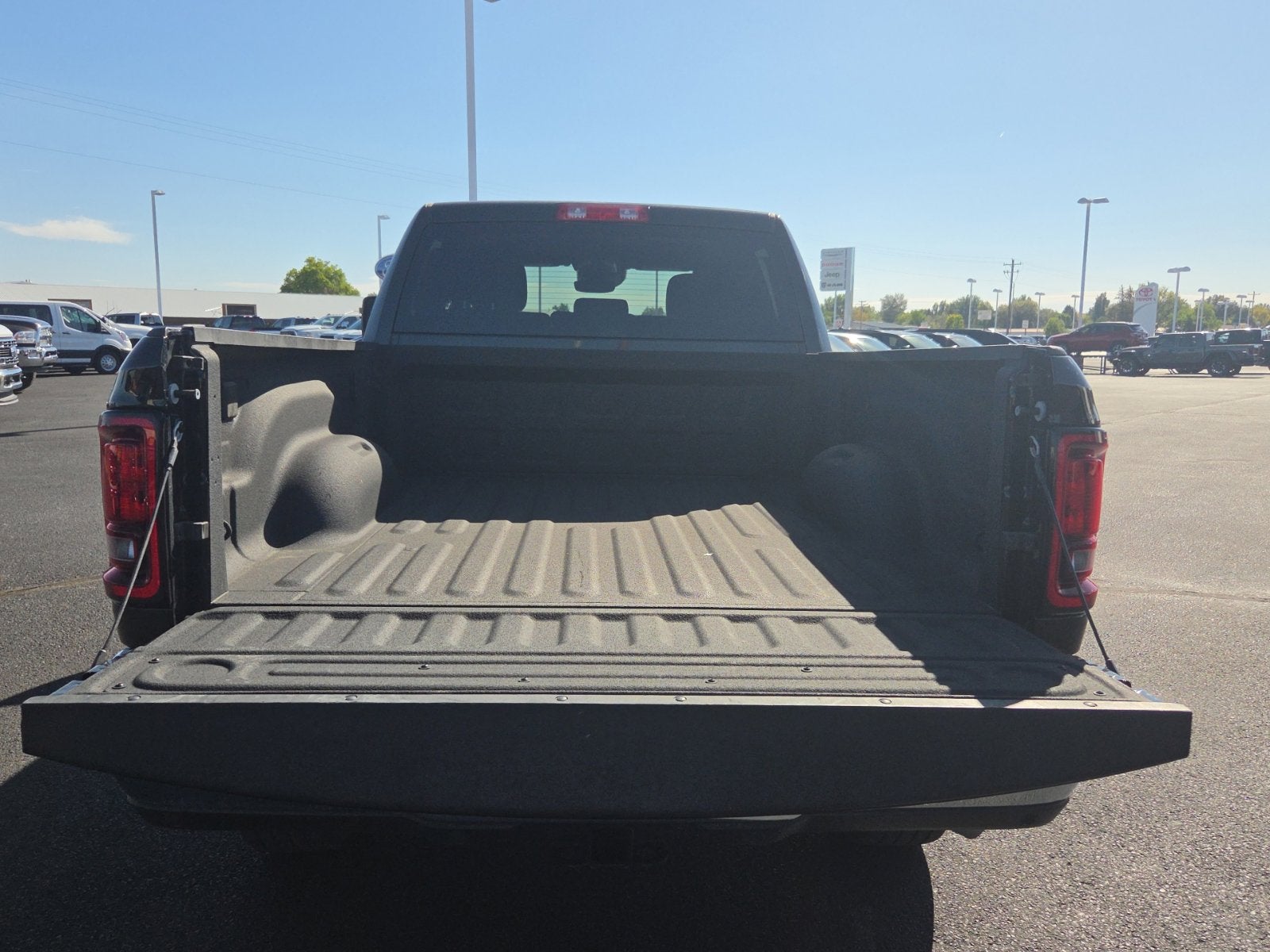2025 RAM 2500 Big Horn Crew Cab 4x4 6'4' Box