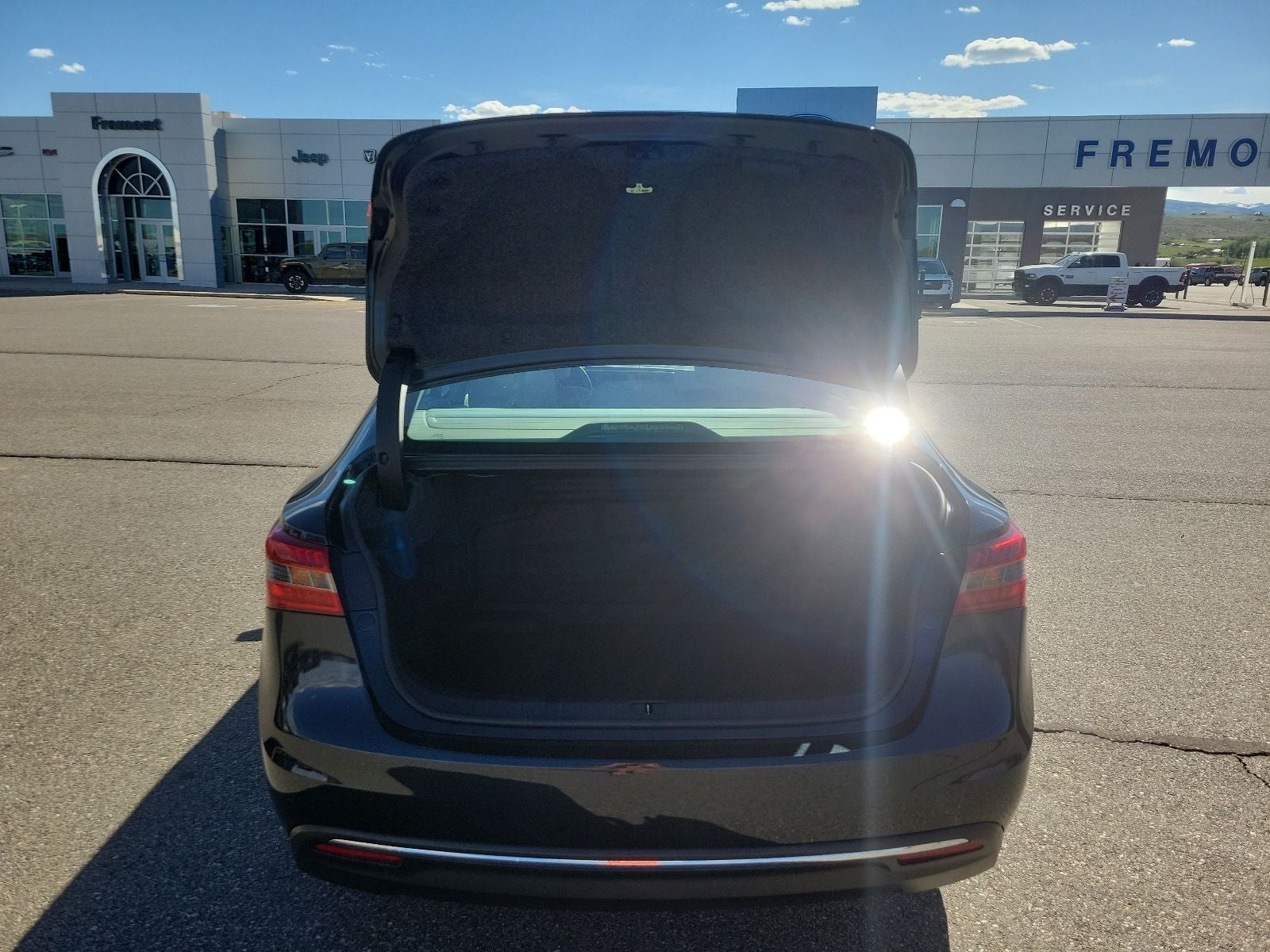 2016 Toyota Avalon Hybrid Base
